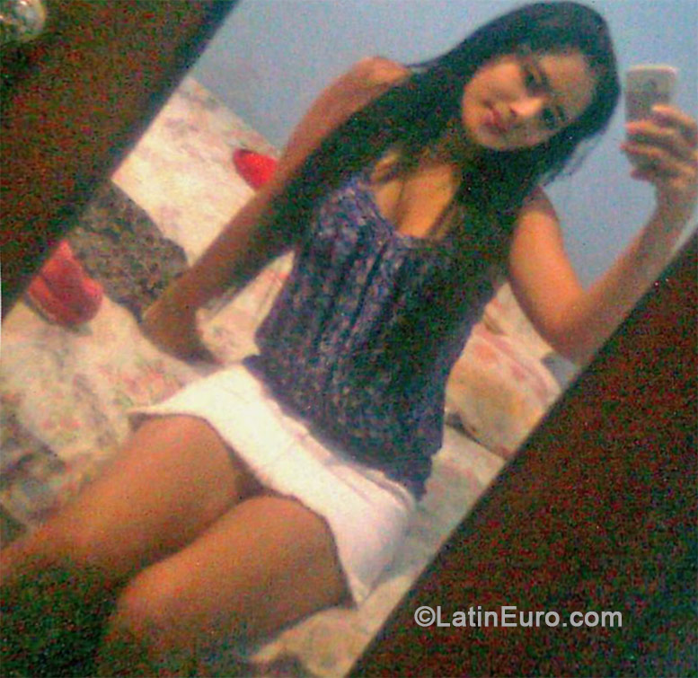 Date this attractive Honduras girl Jessica from San Pedro Sula HN1003