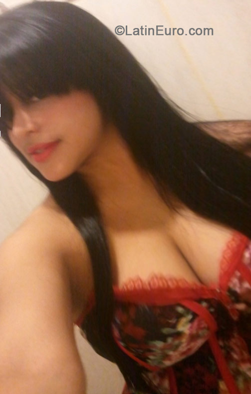 Date this tall Dominican Republic girl Aneris from La Vega DO23052