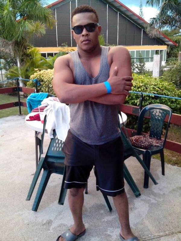 Date this young Dominican Republic man Yoni from La Vega DO19367