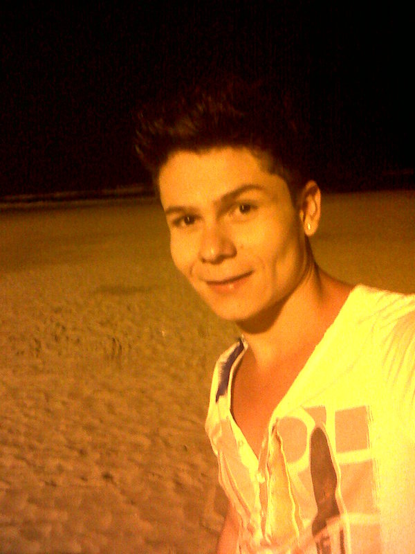 Date this funny Colombia man Fabian from Bucaramanga CO15448