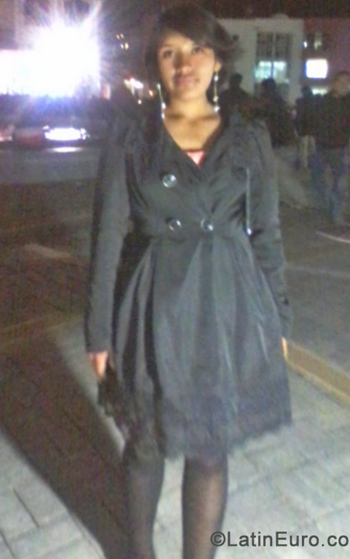 Date this voluptuous Peru girl Olivia from Tacna PE1009