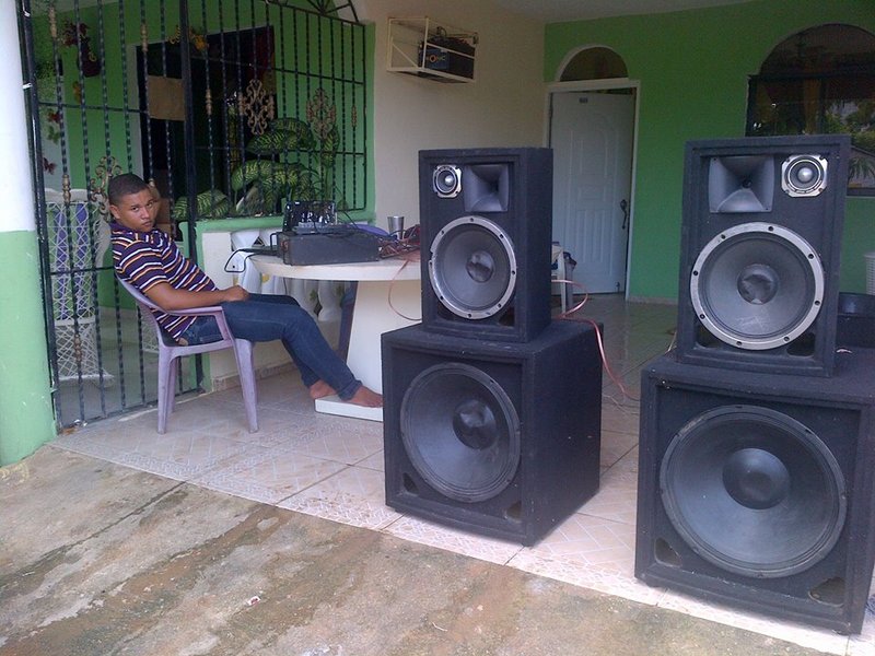 Date this athletic Dominican Republic man El from Santo Domingo DO19564