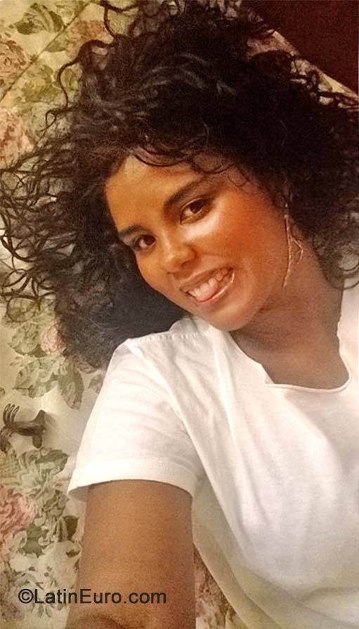 Date this cute Brazil girl Marly from Salvador BR8906