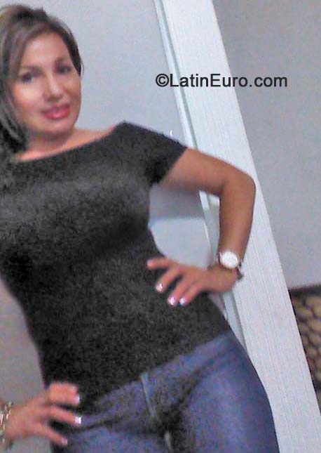 Date this delightful Mexico girl Patricia from Leon MX1304