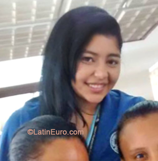 Date this young Colombia girl Yiseth from Barranquilla CO16045