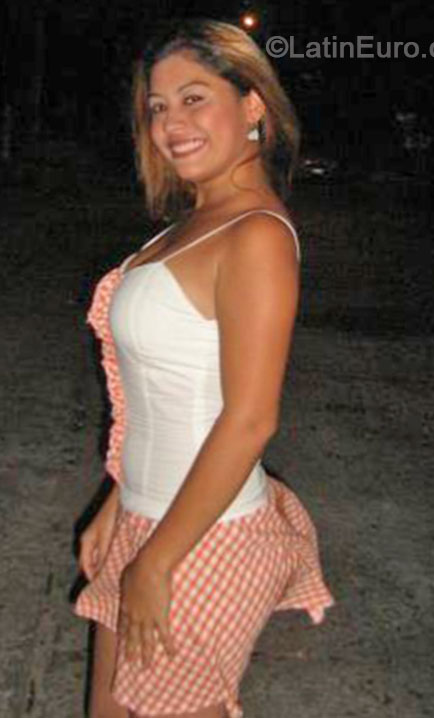 Date this stunning Colombia girl Vaneth from Neiva CO16157