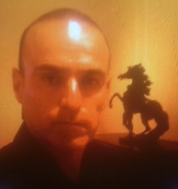 Date this voluptuous United States man Henry from Los Angeles US15473