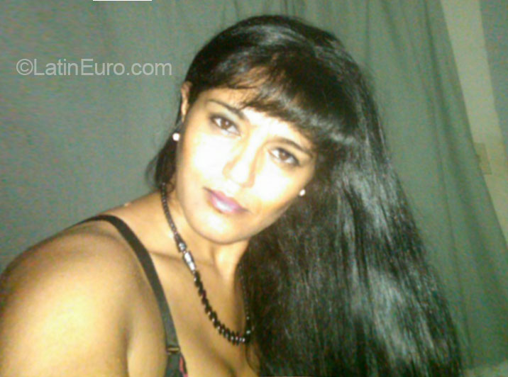 Date this hard body Dominican Republic girl Martha from Santiago DO20364