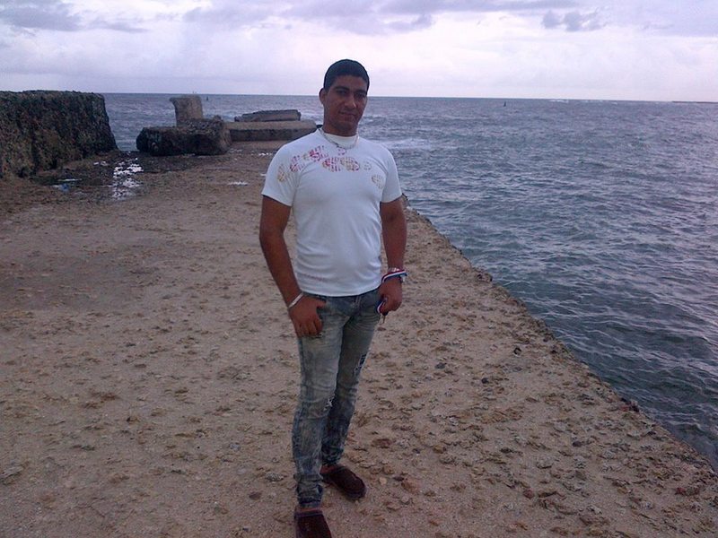 Date this hard body Dominican Republic man Carlos from San Pedro De Macoris DO20387