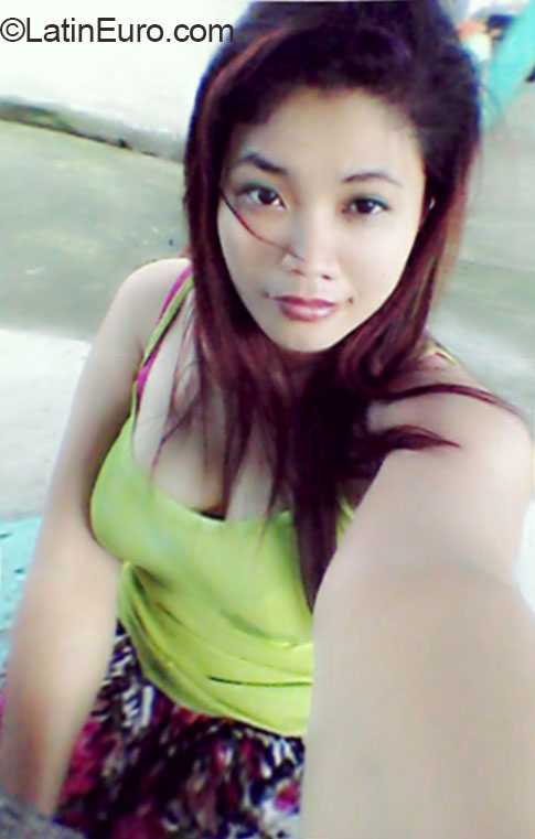 Date this passionate Philippines girl Lordel from Calamba Laguna PH727