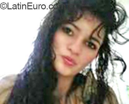 Date this good-looking Colombia girl Belen from Cali CO16707