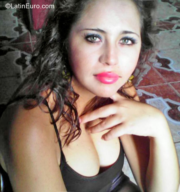 Date this lovely Honduras girl Yosselyn from Cortes HN1280