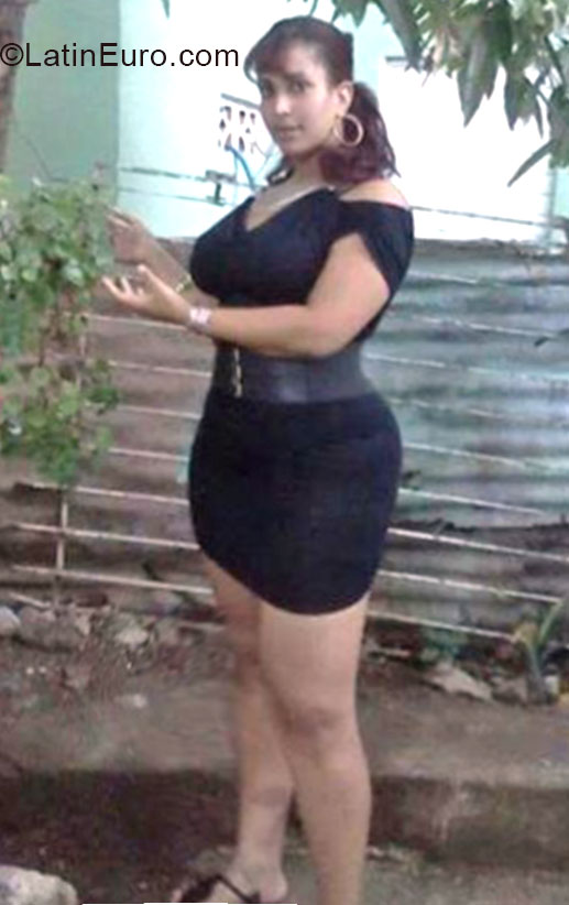 Date this georgeous Dominican Republic girl Nicaury from Santiago DO20591