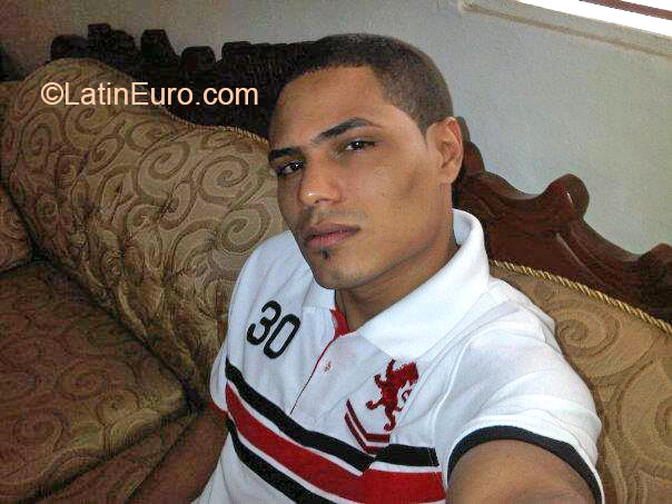 Date this exotic Dominican Republic man Jorge from Santiago DO20710