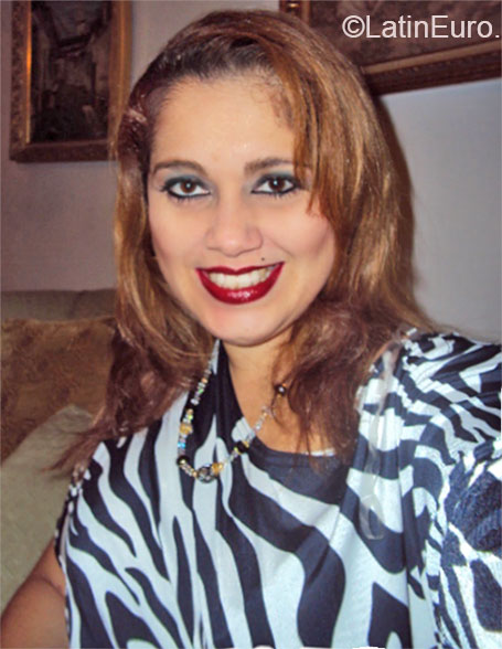 Date this delightful Venezuela girl Mary Claudia from Caracas VE345