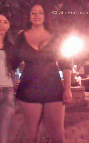 Date this sensual Colombia girl Yolima from Medellin CO16661