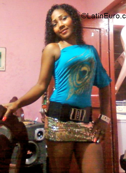 Date this attractive Dominican Republic girl Jeovany from Puerto Plata DO20972