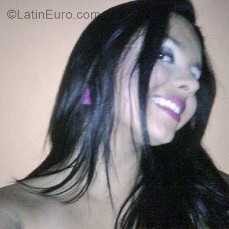 Date this beautiful Venezuela girl Veronica from San Felipe VE373