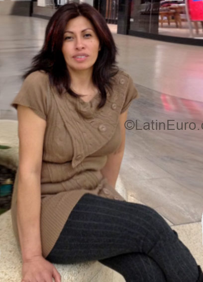 Date this passionate Colombia girl Fenix from Bogota CO16783