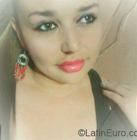 Date this attractive Honduras girl Johana from Tocoa HN1414