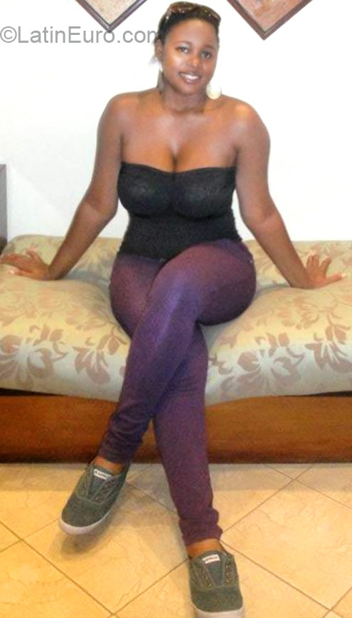 Date this gorgeous Honduras girl Delsa from Tegucigalpa HN1422
