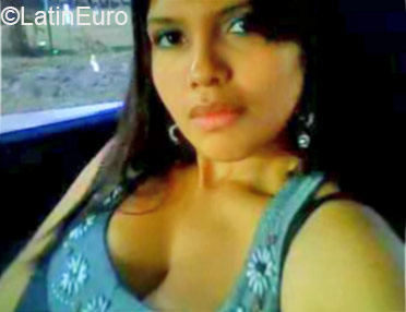 Date this foxy Honduras girl Yadira from San Pedro Sula HN1434