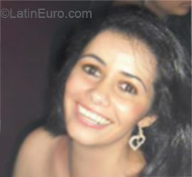 Date this happy Brazil girl Andrea from Sao Paulo BR9204