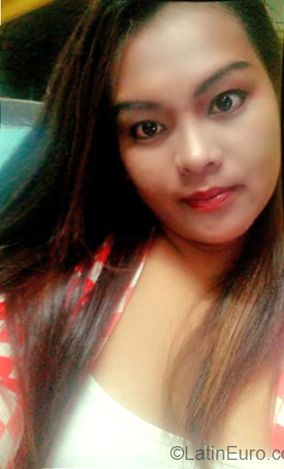 Date this sensual Philippines girl Raquel from Ilocos Sur PH745