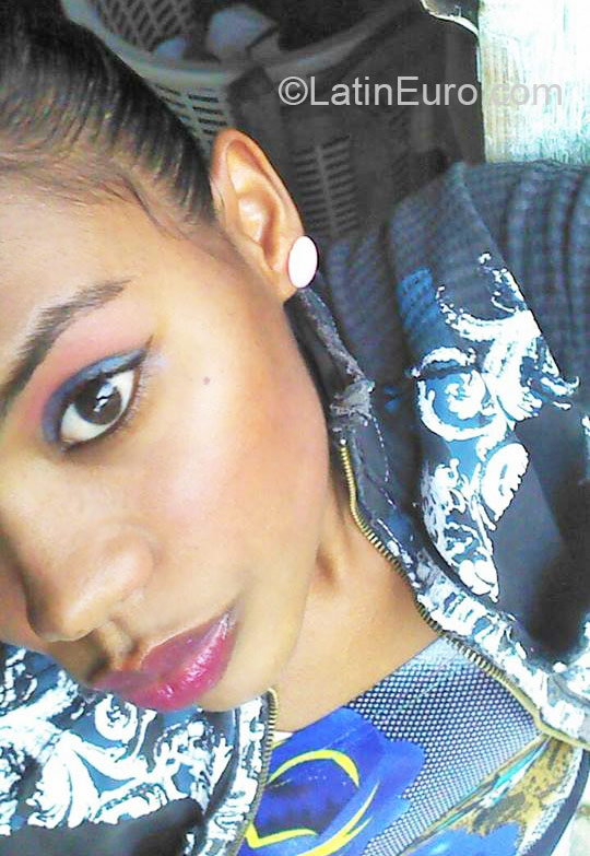 Date this fun Dominican Republic girl Raquel from San francisco de macoris DO21387