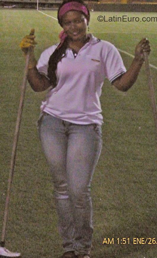 Date this good-looking Colombia girl Darling from Medellin CO17373