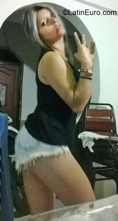 Date this athletic Colombia girl Marisol from Ibague CO17898