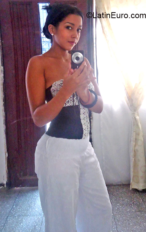 Date this stunning Colombia girl Liz from Cali CO17059