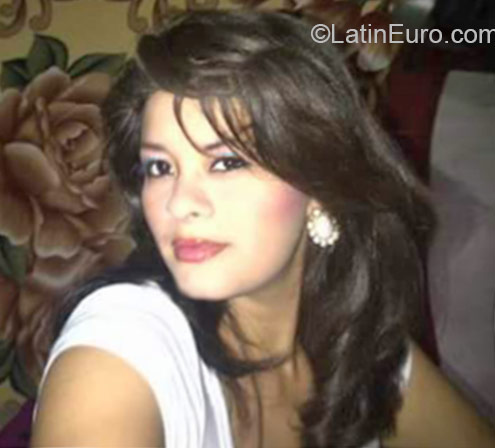 Date this stunning Honduras girl Lourdes from San Pedro Sula HN1466