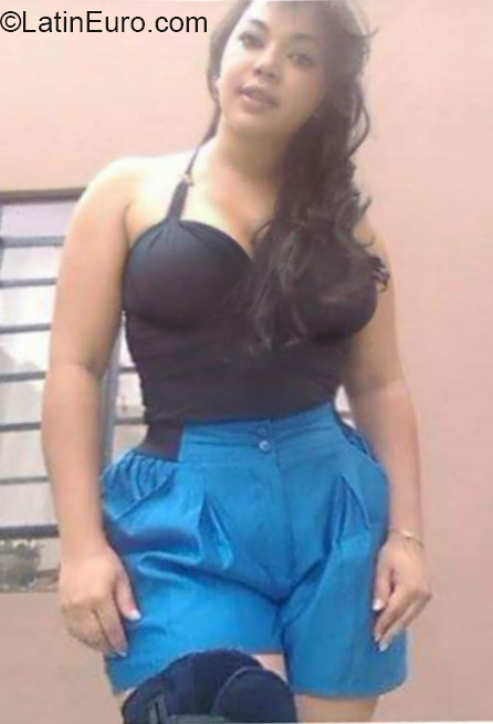 Date this beautiful Peru girl Marta from Lima PE1064