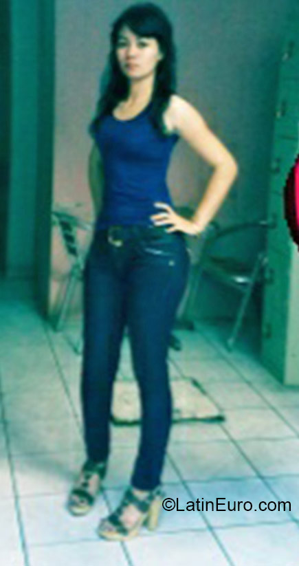 Date this gorgeous Honduras girl Nora from San Pedro Sula HN1473