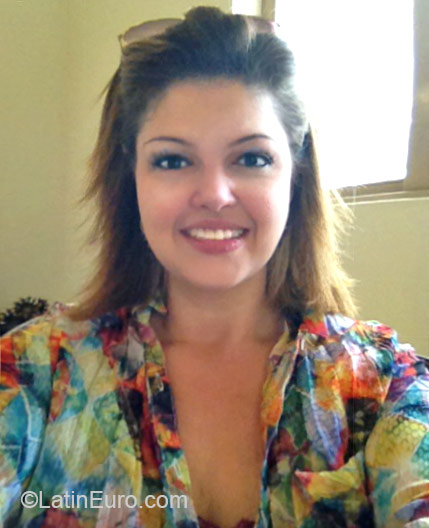 Date this delightful Brazil girl Edleia from Alfenas BR9265