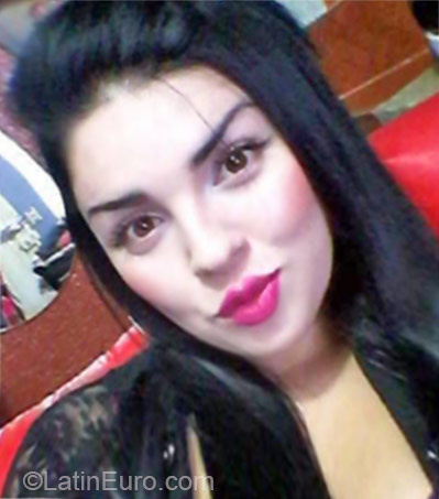 Date this lovely Colombia girl Katherine from Medellin CO17182