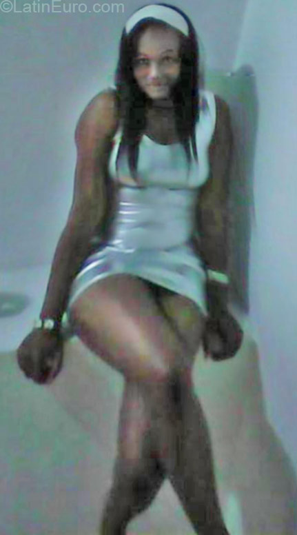 Date this young Colombia girl Ana milena from Bogota CO17245