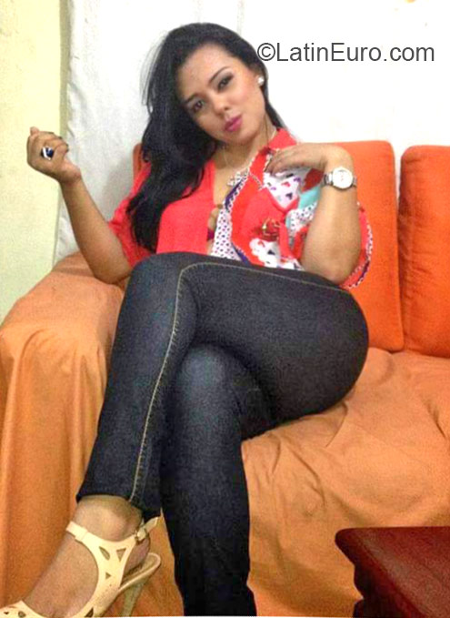 Date this hot Ecuador girl Amandita from Guayaquil EC180