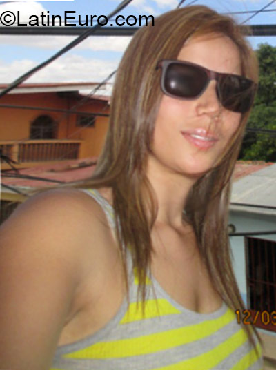 Date this georgeous Honduras girl Karla from Comayagua HN1508