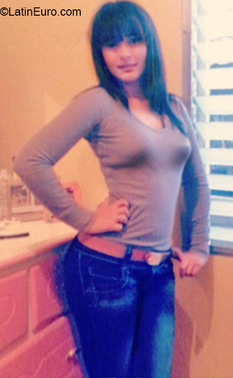 Date this stunning Honduras girl Keylen from Tegucigalpa HN1539