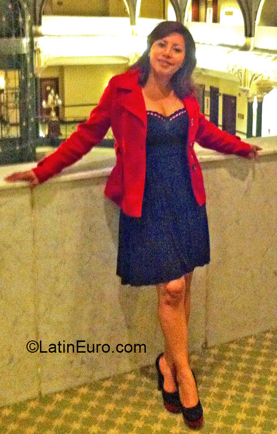 Date this cute Mexico girl Mary from Mexico City MX1422