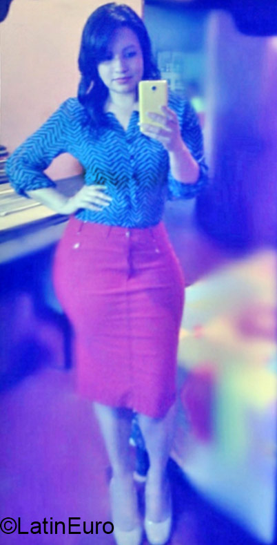 Date this athletic Honduras girl Diana from Villanueva HN1546