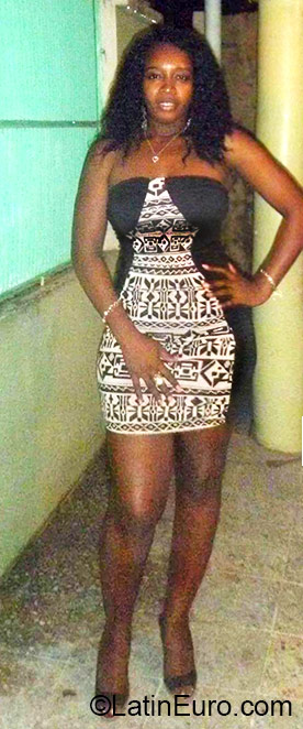 Date this exotic Honduras girl Lorin from La Ceiba HN1559