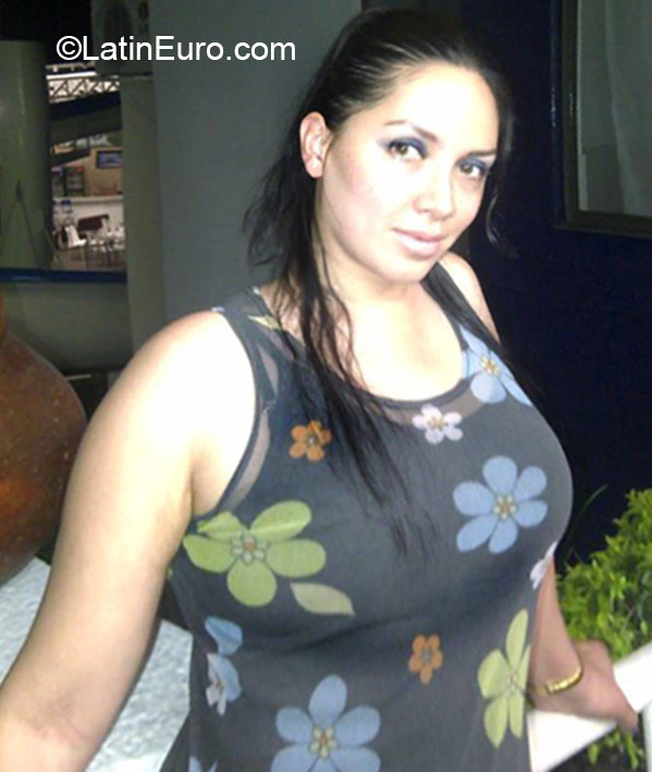 Date this foxy Colombia girl Sofia from Bogota CO17613