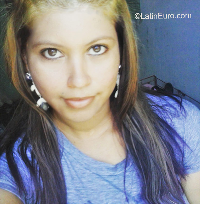 Date this sultry Panama girl Marel from David PA628