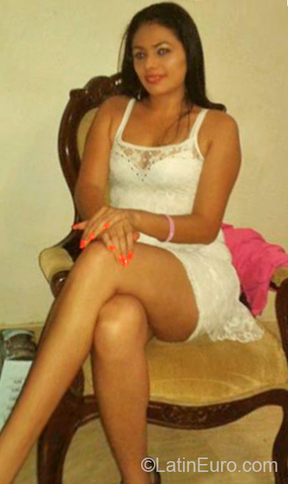 Date this happy Colombia girl Milena from Villavicencio CO17633