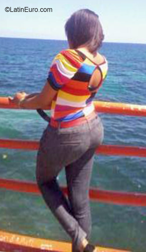 Date this exotic Dominican Republic girl Bomban from Santo Domingo DO22558