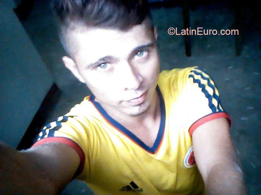 Date this charming Venezuela man Jefferson from La fria VE551