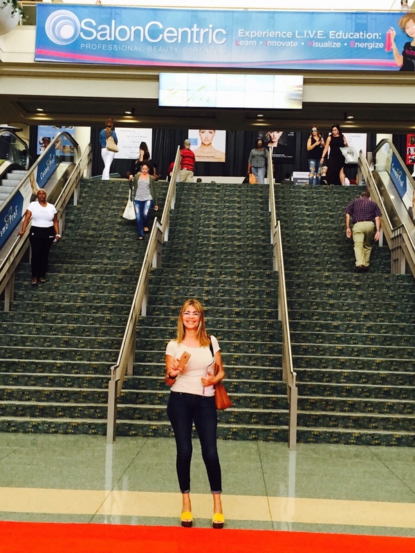 Date this nice looking United States girl Rita from Deerfield US16266